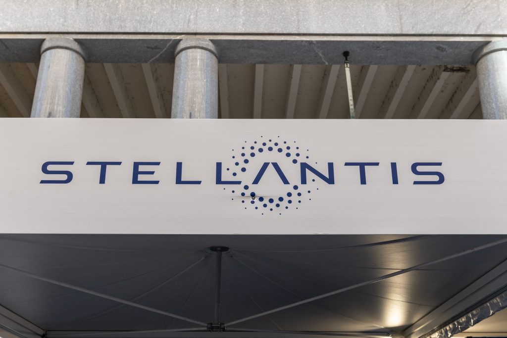 stellantis amazon