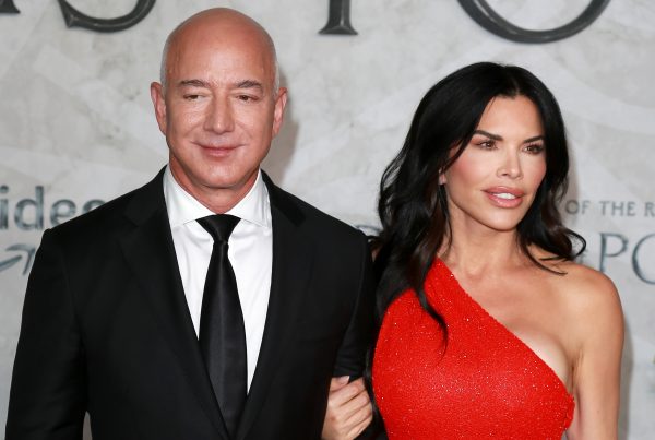 bezos vente actions