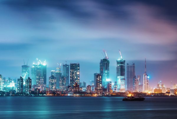 Google, Microsoft et Amazon investissent massivement en Inde pour le développement de leurs infrastructures IA