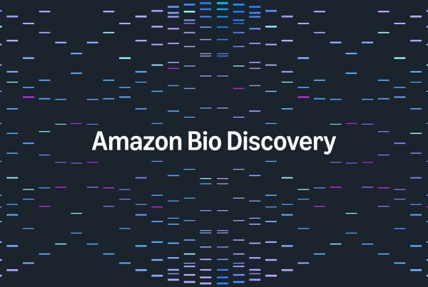 Interface de l'application Amazon Bio Discovery d'AWS, montrant un agent IA assistant un scientifique dans la conception de molécules médicamenteuses